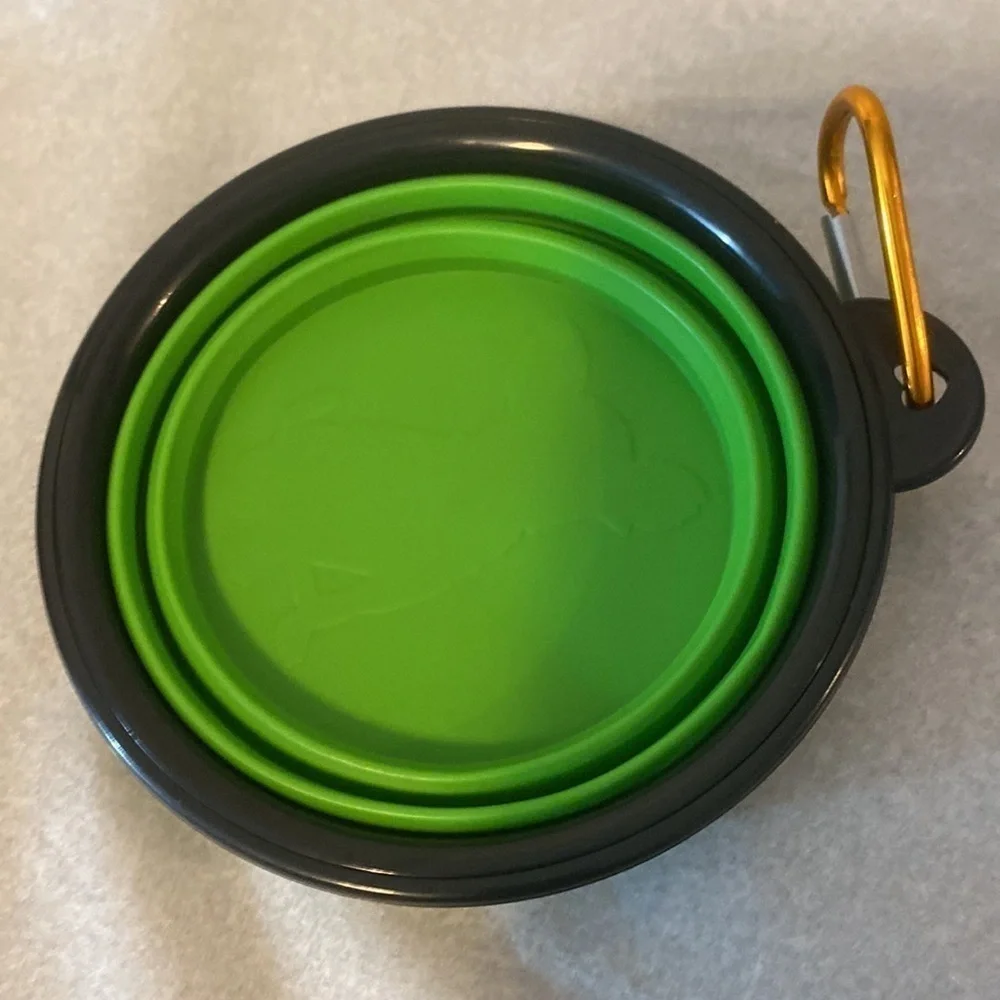 3/$20 Collapsible travel dog bowls